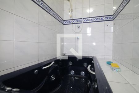 Casa à venda com 200m², 4 quartos e 2 vagasBanheiro da Suíte