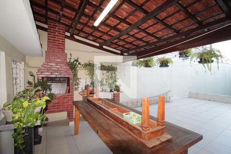 Casa à venda com 200m², 4 quartos e 2 vagasÁrea gourmet 