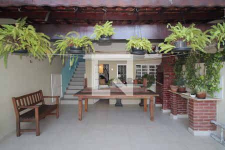 Casa à venda com 200m², 4 quartos e 2 vagasÁrea gourmet 