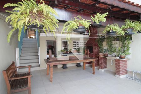 Casa à venda com 200m², 4 quartos e 2 vagasÁrea gourmet 