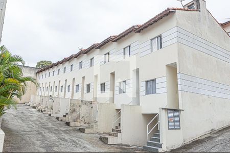 Casa de condomínio para alugar com 69m², 2 quartos e 1 vagaFachada