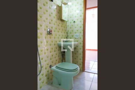 Apartamento à venda com 72m², 2 quartos e 1 vaga Apartamento à venda com 72m², 2 quartos e 1 vagaBanheiro