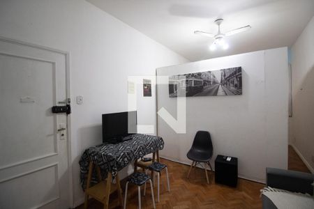 Sala de apartamento para alugar com 1 quarto, 30m² em Copacabana, Rio de Janeiro