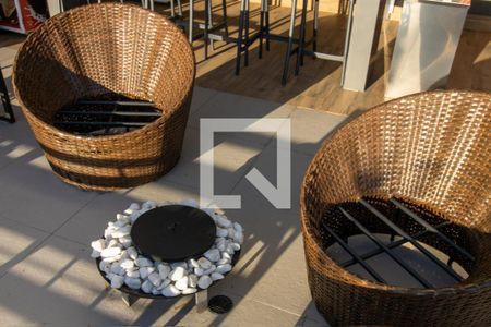 Studio à venda com 27m², 1 quarto e sem vagaÁrea comum - lareira de pedra