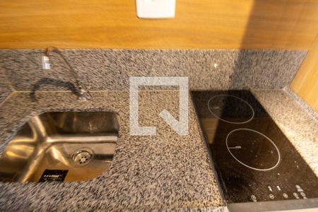 Sala - detalhe cuba e cooktop de kitnet/studio à venda com 1 quarto, 27m² em Vila Nova Conceição, São Paulo