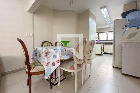 Sala de apartamento para alugar com 3 quartos, 110m² em Vila Alzira, Guarujá