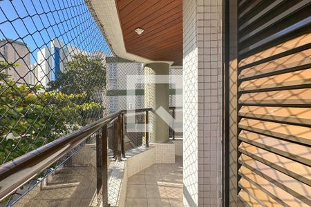 Apartamento para alugar com 110m², 3 quartos e 1 vaga Apartamento para alugar com 110m², 3 quartos e 1 vagaSuíte