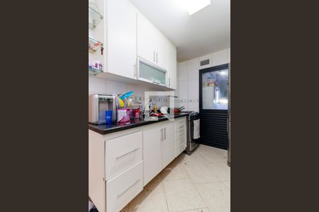 Cozinha de apartamento para alugar com 3 quartos, 108m² em Santo Amaro, São Paulo