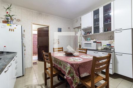 Casa de condomínio à venda com 180m², 3 quartos e 2 vagas Casa de condomínio à venda com 180m², 3 quartos e 2 vagasCozinha