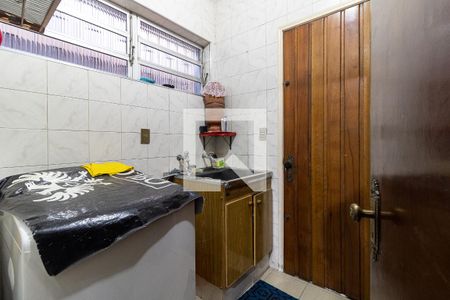 Casa de condomínio à venda com 180m², 3 quartos e 2 vagas Casa de condomínio à venda com 180m², 3 quartos e 2 vagasLavanderia