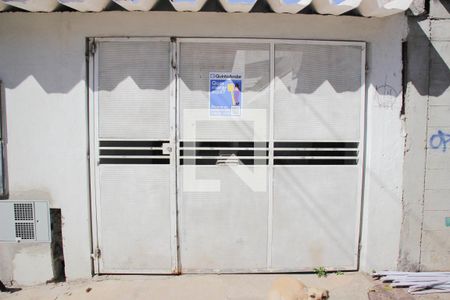 Casa para alugar com 40m², 1 quarto e 1 vaga Casa para alugar com 40m², 1 quarto e 1 vagaFrente casa