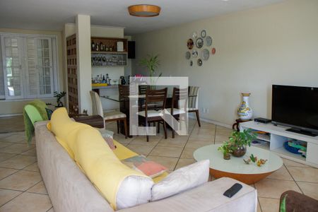 Sala de casa à venda com 5 quartos, 329m² em Vila Progresso, Niterói