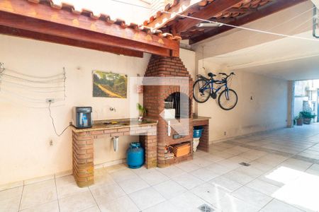 Casa à venda com 211m², 3 quartos e 2 vagasChurrasqueira
