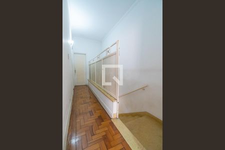 Casa à venda com 211m², 3 quartos e 2 vagasCorredor