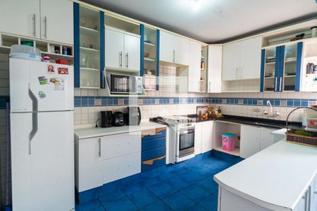 Casa à venda com 211m², 3 quartos e 2 vagasCozinha