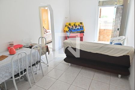 Sala de apartamento para alugar com 2 quartos, 73m² em Vila Tupi, Praia Grande