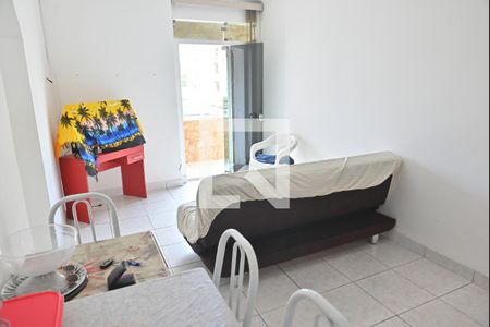 Sala de apartamento para alugar com 2 quartos, 73m² em Vila Tupi, Praia Grande