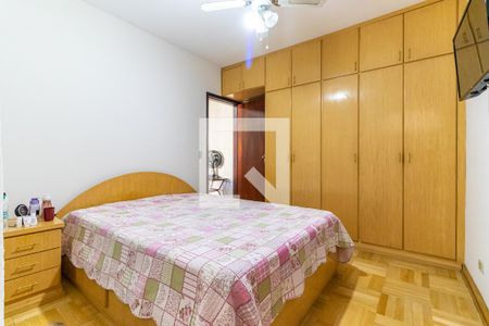 Casa à venda com 399m², 4 quartos e 2 vagas Casa à venda com 399m², 4 quartos e 2 vagasQuarto 3