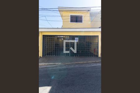 Casa à venda com 399m², 4 quartos e 2 vagas Casa à venda com 399m², 4 quartos e 2 vagasFachada