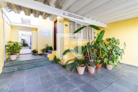 Casa à venda com 399m², 4 quartos e 2 vagas Casa à venda com 399m², 4 quartos e 2 vagasGaragem