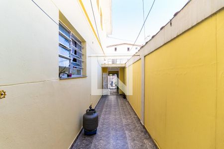 Casa à venda com 399m², 4 quartos e 2 vagas Casa à venda com 399m², 4 quartos e 2 vagasQuintal - Corredor