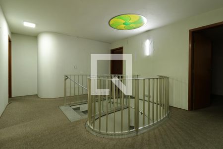 Corredor dos quartos de casa para alugar com 4 quartos, 320m² em Jardim, Santo André