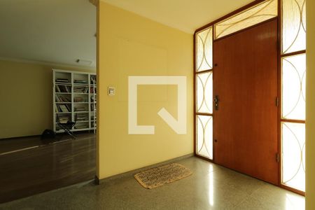 Sala de entrada de casa para alugar com 4 quartos, 320m² em Jardim, Santo André