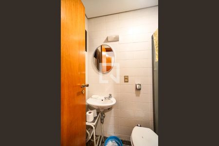 Apartamento à venda com 200m², 3 quartos e 2 vagasBanheiro da serviço