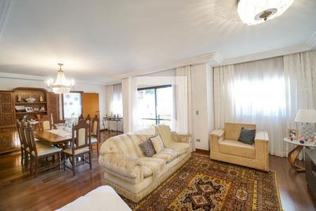 Sala de estar de apartamento à venda com 3 quartos, 200m² em Parque São Jorge, São Paulo