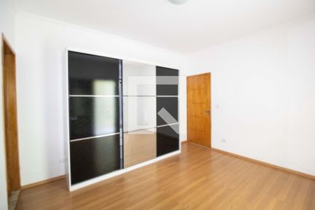 Casa para alugar com 150m², 2 quartos e 2 vagas Casa para alugar com 150m², 2 quartos e 2 vagasQuarto 2 - Suíte