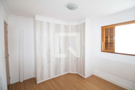 Casa para alugar com 150m², 2 quartos e 2 vagas Casa para alugar com 150m², 2 quartos e 2 vagasQuarto 1 - Armários