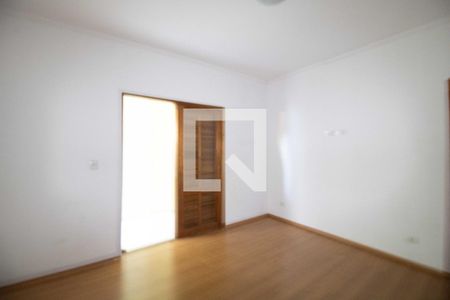 Casa para alugar com 150m², 2 quartos e 2 vagas Casa para alugar com 150m², 2 quartos e 2 vagasQuarto 2 - Suíte