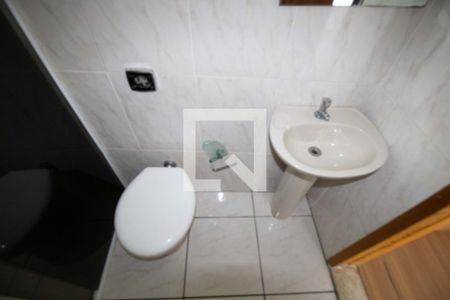 Casa para alugar com 150m², 2 quartos e 2 vagas Casa para alugar com 150m², 2 quartos e 2 vagasBanheiro