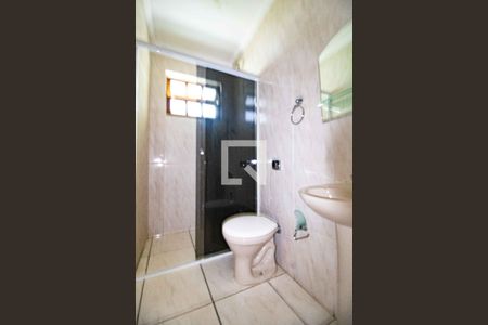 Casa para alugar com 150m², 2 quartos e 2 vagas Casa para alugar com 150m², 2 quartos e 2 vagasBanheiro