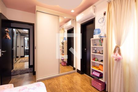 Apartamento à venda com 170m², 3 quartos e 3 vagasSuíte 2