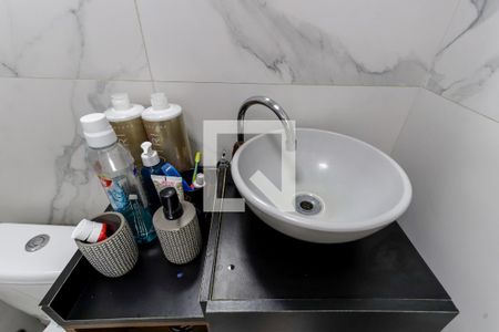 Apartamento à venda com 40m², 2 quartos e sem vaga Apartamento à venda com 40m², 2 quartos e sem vagaBanheiro