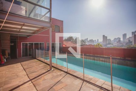 Casa à venda com 450m², 4 quartos e 4 vagasPiscina