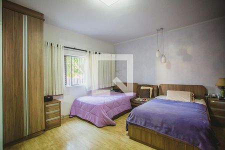 Casa à venda com 450m², 4 quartos e 4 vagasSuíte