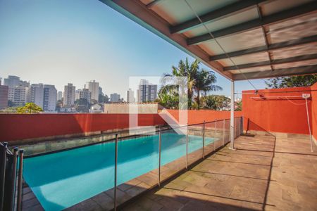 Casa à venda com 450m², 4 quartos e 4 vagasPiscina
