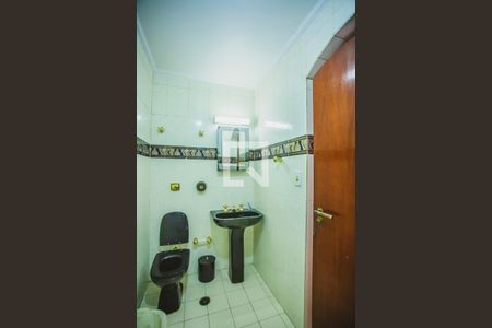 Casa à venda com 450m², 4 quartos e 4 vagasBanheiro Suíte