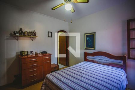 Casa à venda com 450m², 4 quartos e 4 vagasSuíte 4