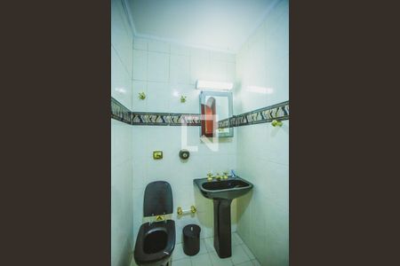 Casa à venda com 450m², 4 quartos e 4 vagasBanheiro Suíte