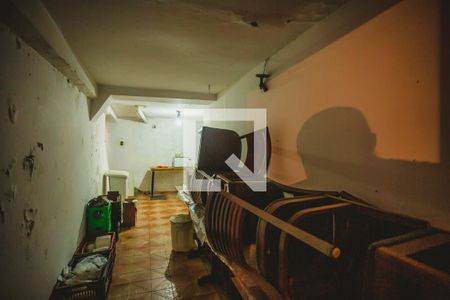 Casa à venda com 450m², 4 quartos e 4 vagasQuarto de Serviço