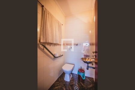 Casa à venda com 450m², 4 quartos e 4 vagasLavabo