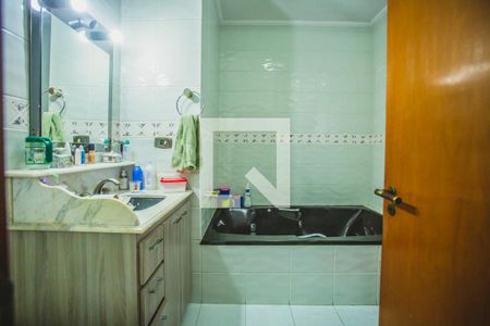 Casa à venda com 450m², 4 quartos e 4 vagasBanheiro Suíte