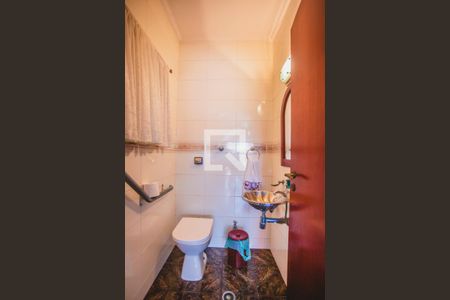 Casa à venda com 450m², 4 quartos e 4 vagasLavabo