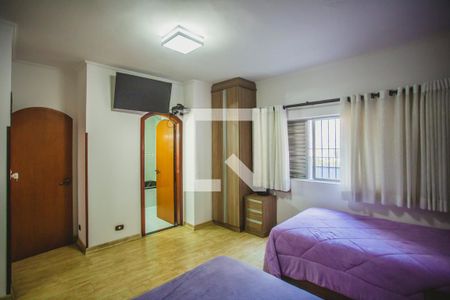 Casa à venda com 450m², 4 quartos e 4 vagasSuíte