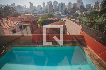 Casa à venda com 450m², 4 quartos e 4 vagasVista
