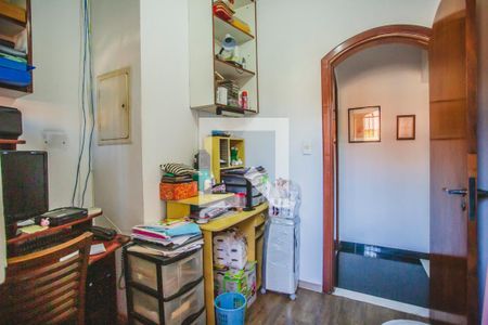 Casa à venda com 450m², 4 quartos e 4 vagasEscritório