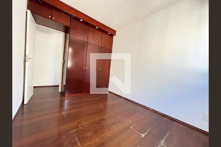 Quarto 1 de apartamento à venda com 2 quartos, 60m² em Cidade Vargas, São Paulo